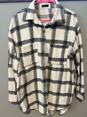 ZURIA Black and White Plaid Knit Top